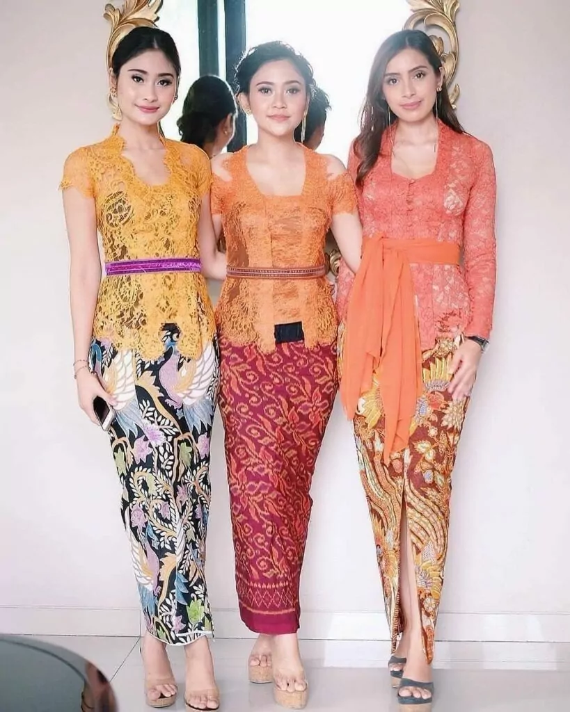 Gaun Batik